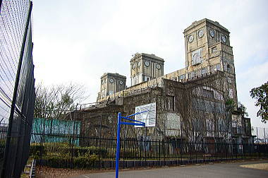 1等馬見所 正面