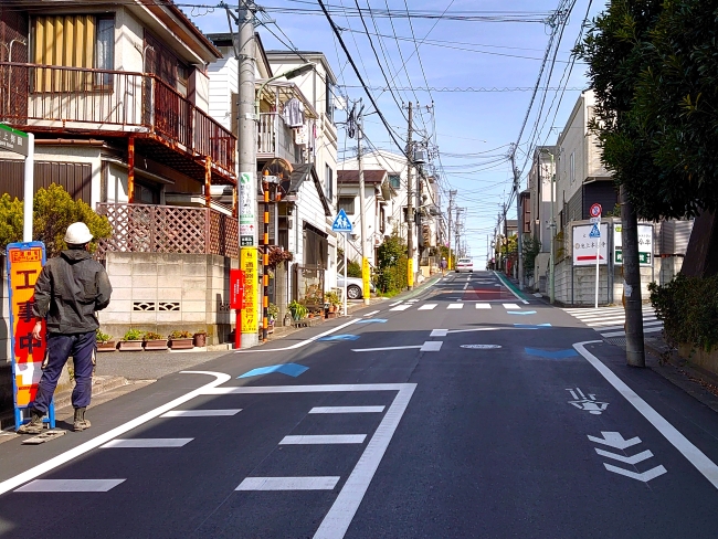 こんどは十字路を左折