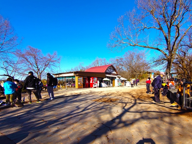 12時42分 高尾山到着